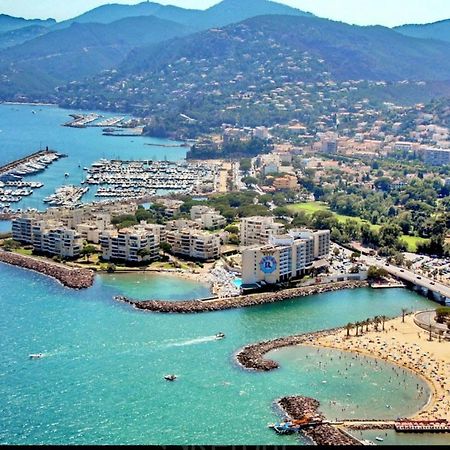 Garden And Beach Sea View Apartment Cannes Манделю-ла-Напул Екстериор снимка