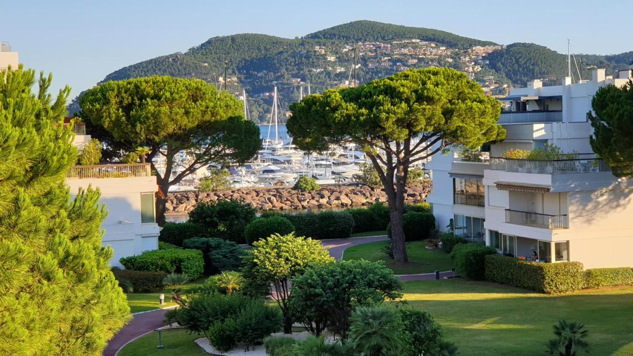 Garden And Beach Sea View Apartment Cannes Манделю-ла-Напул Екстериор снимка